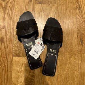 Zara Black, flat sandals. Size 9